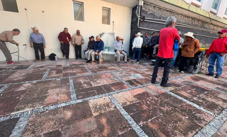  Con pensiones de 3 mil, 4 mil y 5 mil pesos al mes y cuatro años en tribunales, jubilados de Monclova acordaron ir directamente ante la Suprema Corte de Justicia de la Nación.