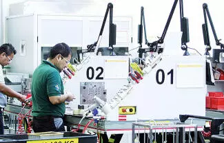 Empresas locales de ven obligadas a replantear urgentemente sus estrategias de contratación y mejorar sus prestaciones económicas