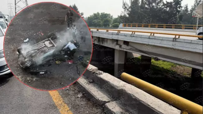 Paramédicos de Protección Civil municipal atendieron al conductor del Ford Ka y lo trasladaron a una unidad médica para su valoración.  