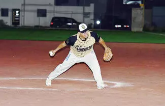 Los Vaqueros aprovecharon el último tercio de juego para decidir el partido y llevarse la victoria.