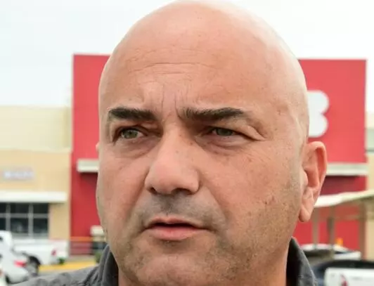 El entrevistado manifestó que todos quieren que la situación de AHMSA se resuelva, pero consideró que esto solo será posible con dinero y con pers