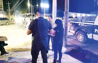 La adulta mayor lo denunció públicamente